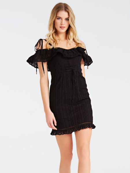 Robe Detail Volant