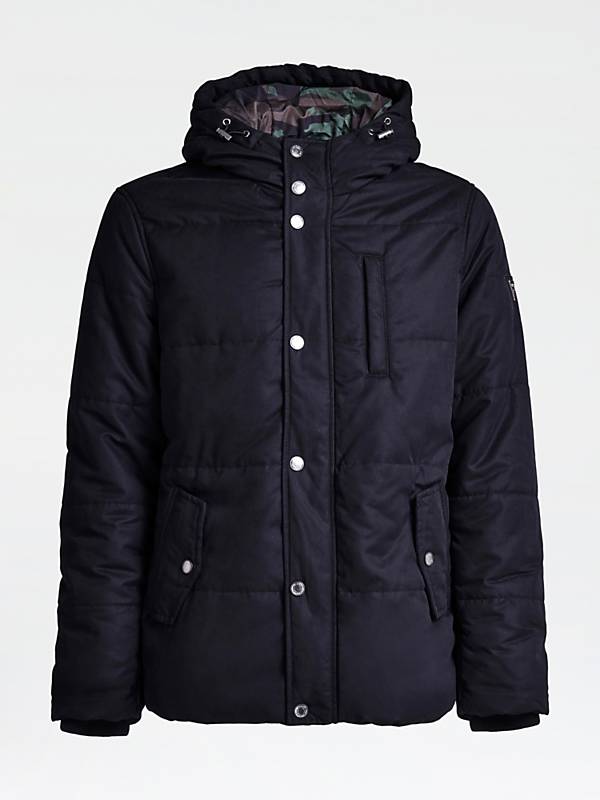 Guess CLASSIC PARKA WITH HOOD at £125 | love the brands